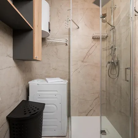 Hallera By Bookinghost