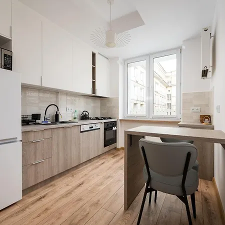 Hallera By Bookinghost Apartamento